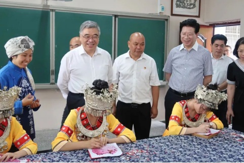 无标题013.jpg 无标题013.jpg